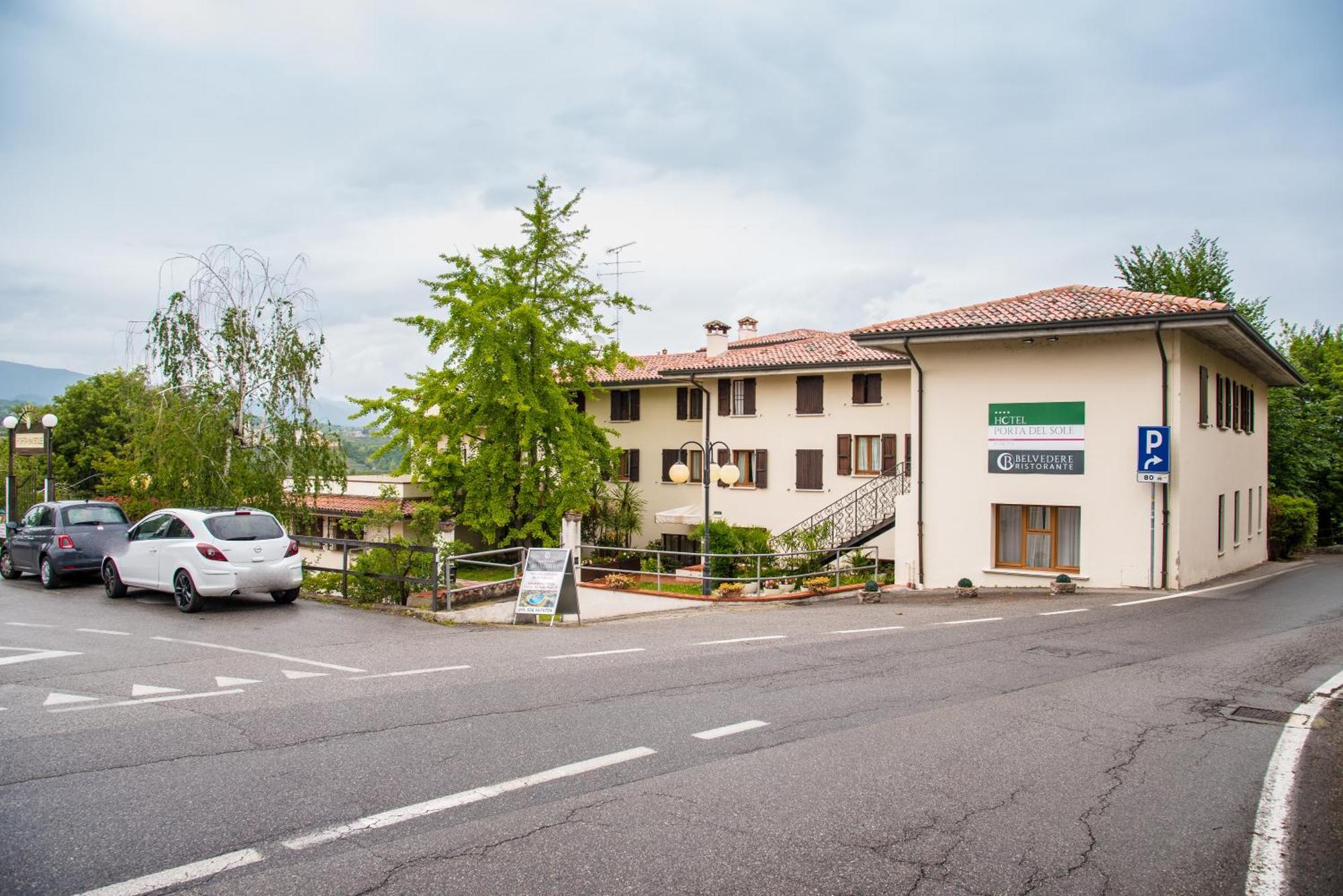 Hotel Porta Del Sole ソイアーノ・デル・ラーゴ エクステリア 写真